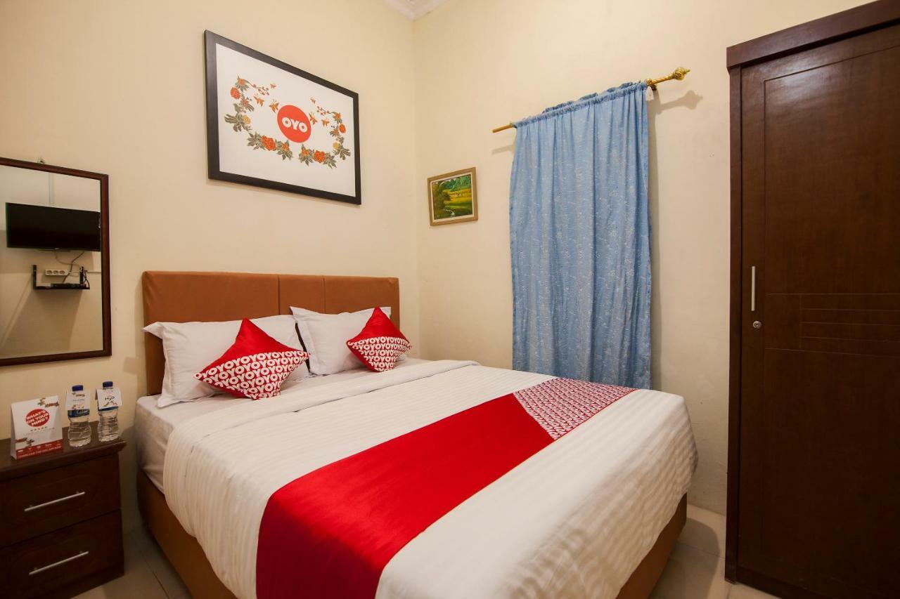 OYO 719 Penginapan Panatapan Almonsari Resort Siborongborong Bagian luar foto